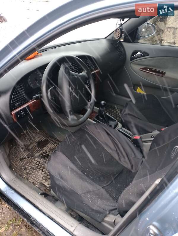 Седан Daewoo Nubira 2003 в Львове