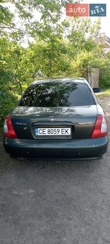 Седан Daewoo Nubira 1998 в Чернівцях