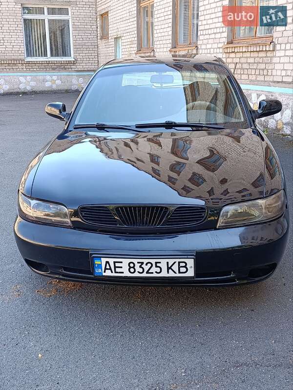 Daewoo Nubira 1998
