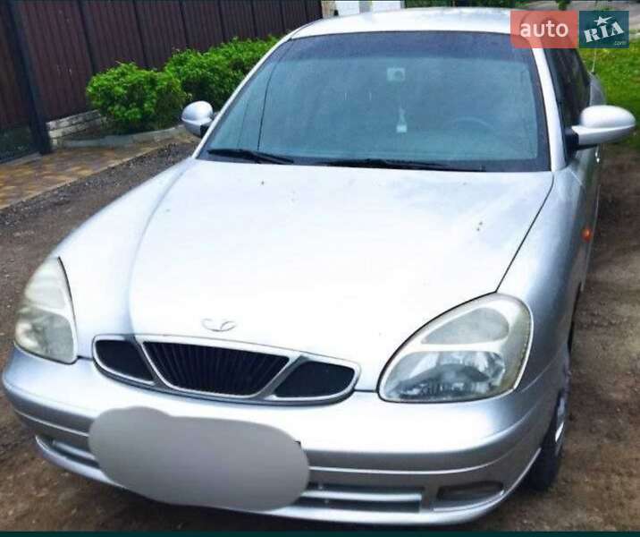 Седан Daewoo Nubira 2003 в 