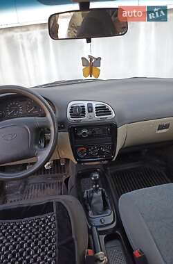 Седан Daewoo Nubira 1998 в 