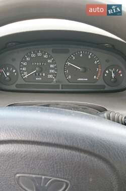 Седан Daewoo Nubira 1998 в 