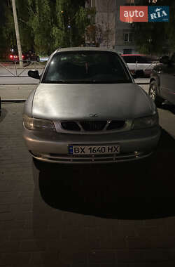 Седан Daewoo Nubira 1998 в Хмельницькому