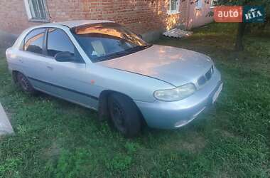 Хетчбек Daewoo Nubira 1998 в Карлівці