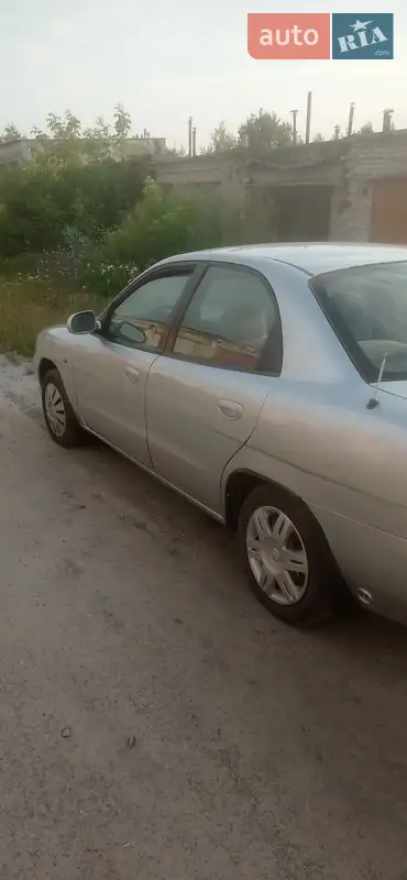 Daewoo Nubira