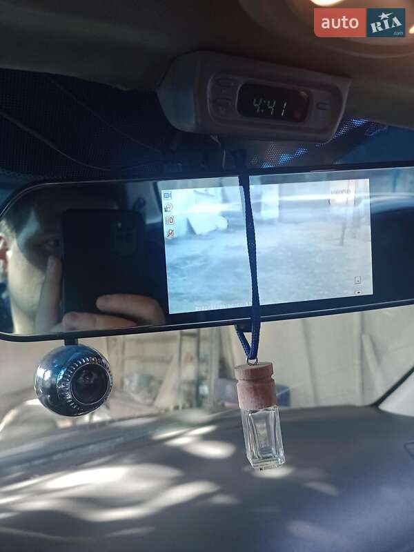 Седан Daewoo Nubira 1998 в Днепре