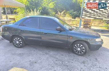 Седан Daewoo Nubira 1999 в Нікополі