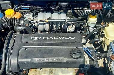 Седан Daewoo Nubira 1998 в 