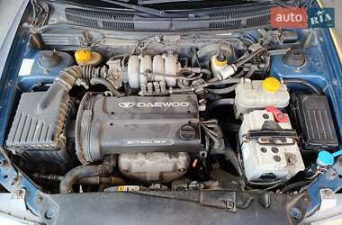 Седан Daewoo Nubira 1998 в 