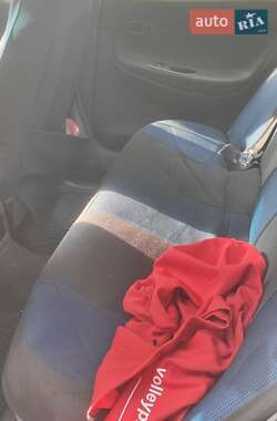 Седан Daewoo Nubira 1998 в 