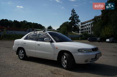 Седан Daewoo Nubira 1998 в 
