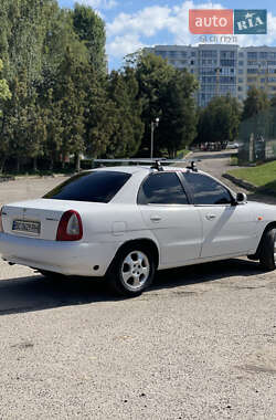 Седан Daewoo Nubira 1998 в 