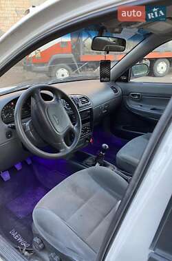 Седан Daewoo Nubira 1999 в 