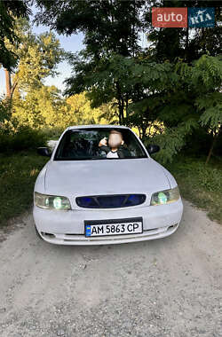 Седан Daewoo Nubira 1998 в 