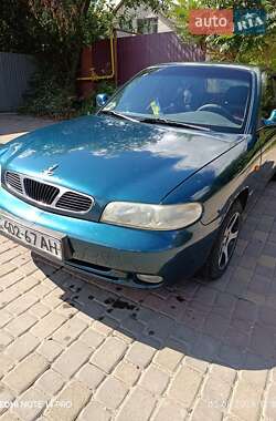 Хэтчбек Daewoo Nubira 1998 в 