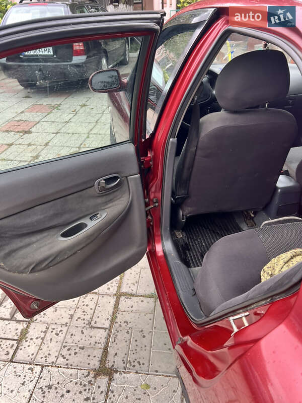 Седан Daewoo Nubira 1998 в Тыврове фото 7 Седан Daewoo Nubira 1998 в Тыврове