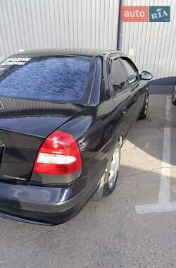 Седан Daewoo Nubira 2001 в 