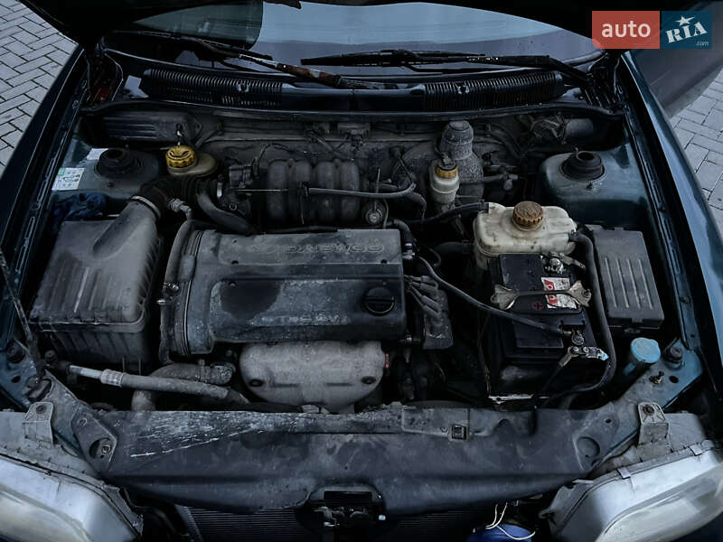 Седан Daewoo Nubira 1997 в Ивано-Франковске