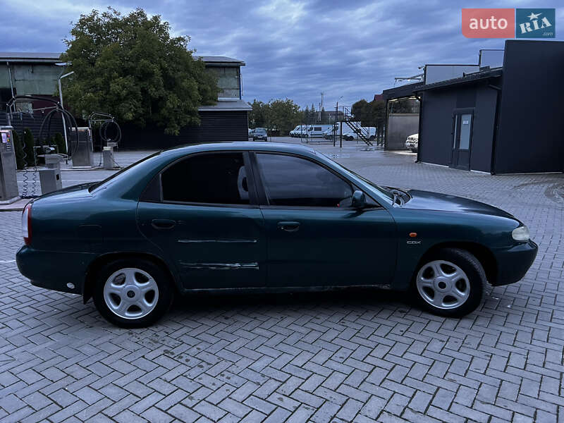 Седан Daewoo Nubira 1997 в Ивано-Франковске