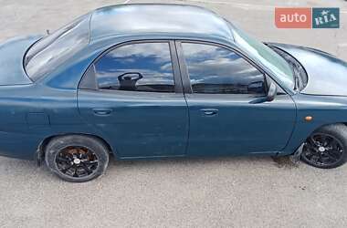 Седан Daewoo Nubira 1998 в Тернополі