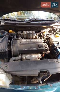 Седан Daewoo Nubira 1998 в Одессе