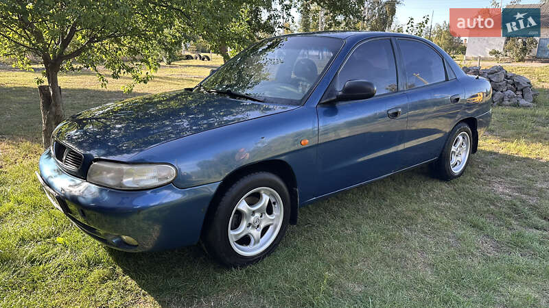 Седан Daewoo Nubira 1998 в Черкассах