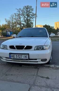 Седан Daewoo Nubira 1998 в Южноукраинске