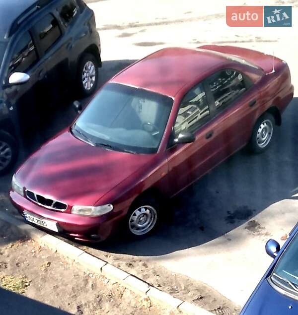Седан Daewoo Nubira 1998 в Новомосковске