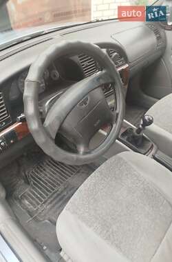 Седан Daewoo Nubira 2002 в 