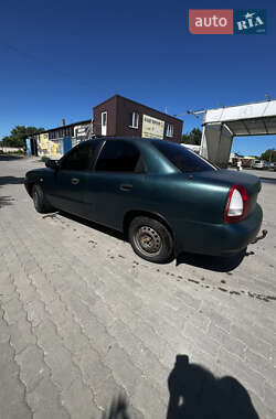 Седан Daewoo Nubira 1998 в 