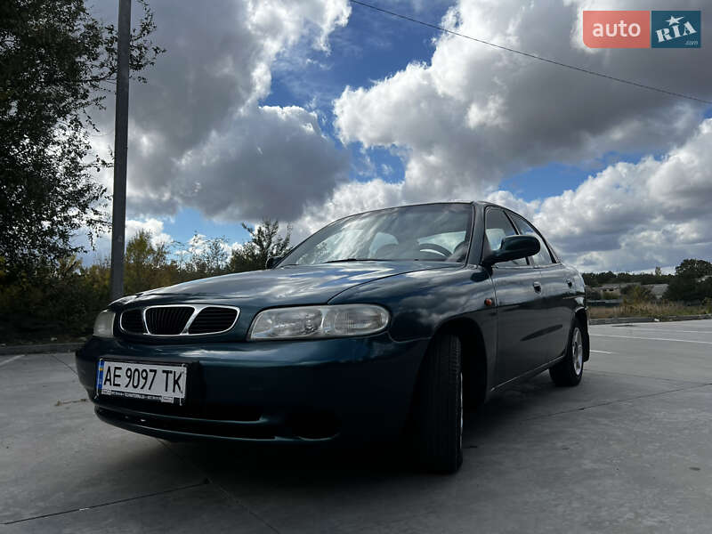 Daewoo Nubira 1998