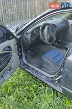 Седан Daewoo Nubira 2001 в 