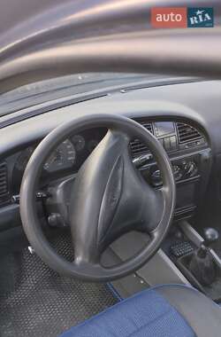 Седан Daewoo Nubira 2001 в 