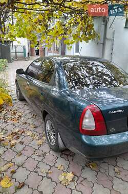 Седан Daewoo Nubira 1998 в Чернигове