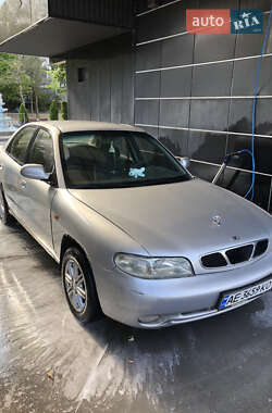 Седан Daewoo Nubira 1998 в Кривом Роге