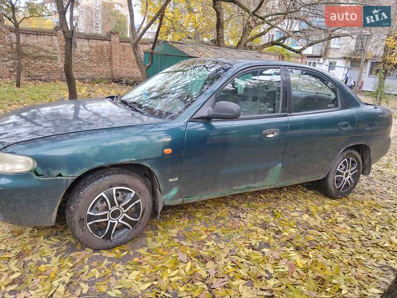 Седан Daewoo Nubira 1998 в Кременчуге