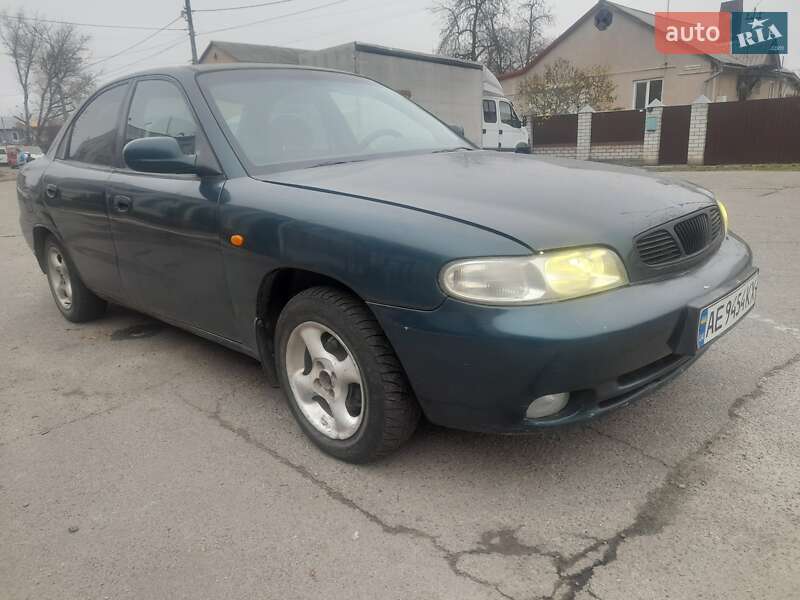 Седан Daewoo Nubira 1997 в Києві