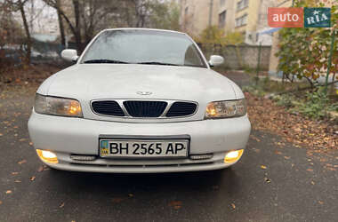 Седан Daewoo Nubira 1998 в Одессе