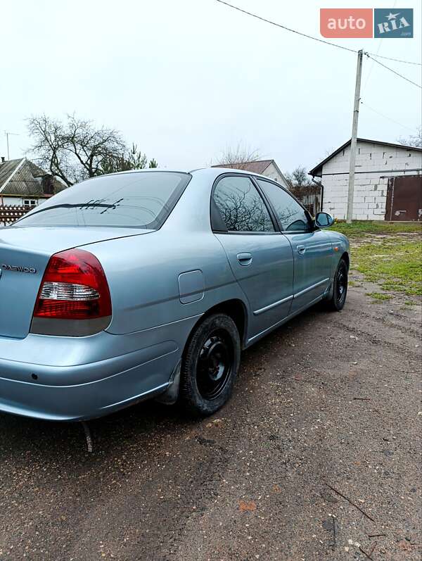 Седан Daewoo Nubira 2003 в Коростені