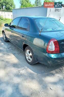 Седан Daewoo Nubira 1998 в Дніпрі