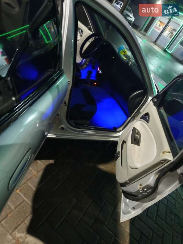 Универсал Daewoo Nubira 2003 в Корсуне-Шевченковском фото 5 Универсал Daewoo Nubira 2003 в Корсуне-Шевченковском