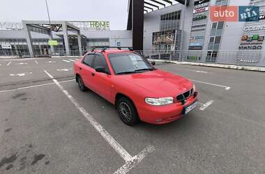 Седан Daewoo Nubira 1998 в Киеве