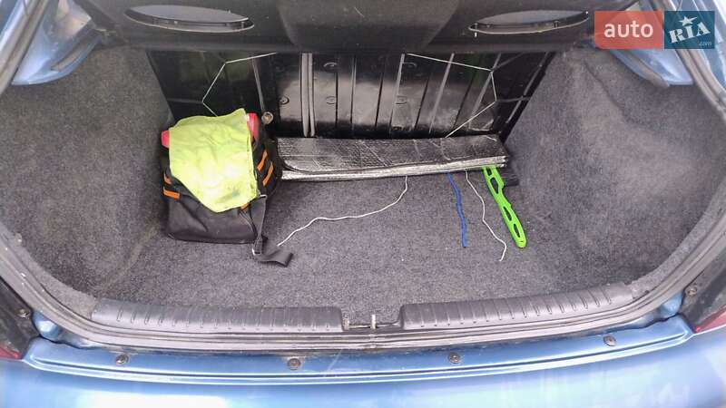 Хетчбек Daewoo Nubira 1998 в Дніпрі