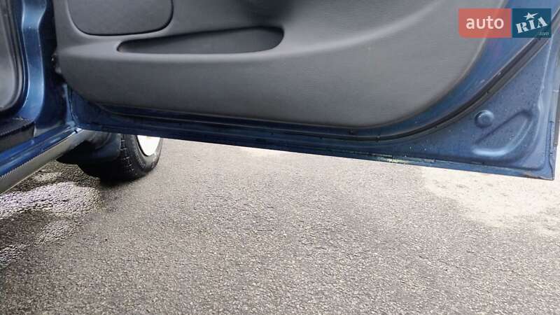 Хетчбек Daewoo Nubira 1998 в Дніпрі