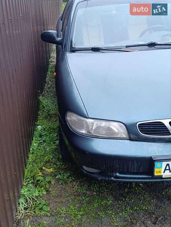 Седан Daewoo Nubira 1998 в Ірпені