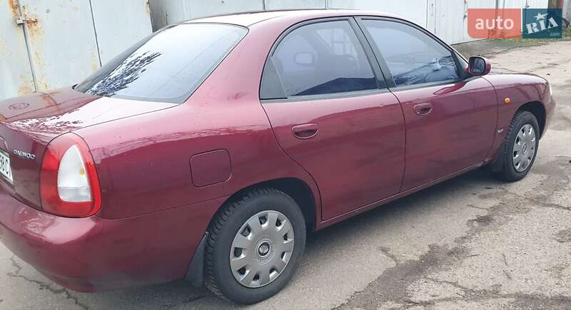 Седан Daewoo Nubira 1999 в Черкассах