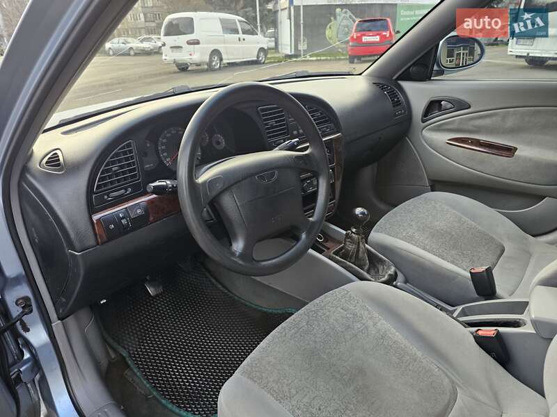 Седан Daewoo Nubira 2003 в Одессе