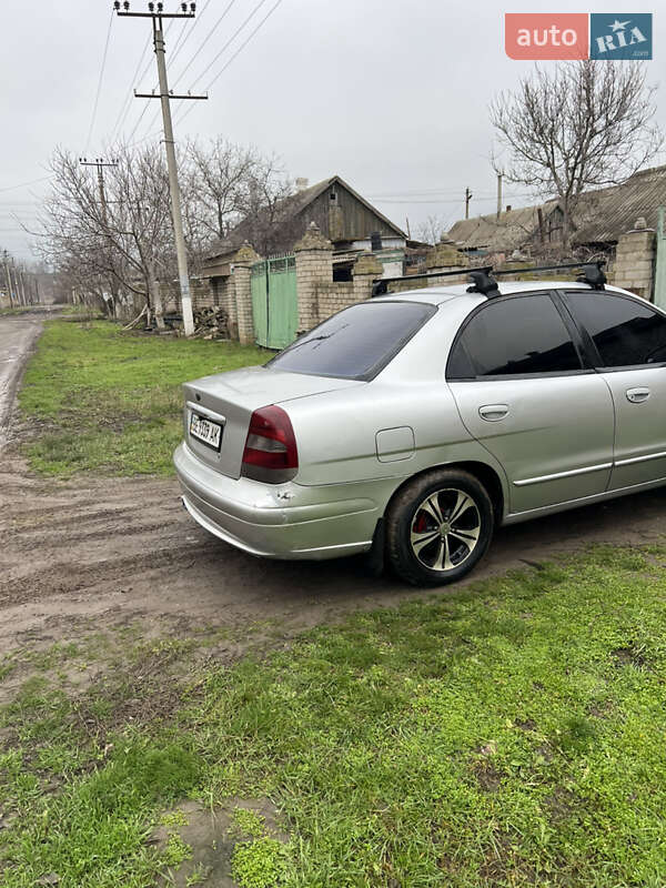 Седан Daewoo Nubira 2001 в Веселиновому