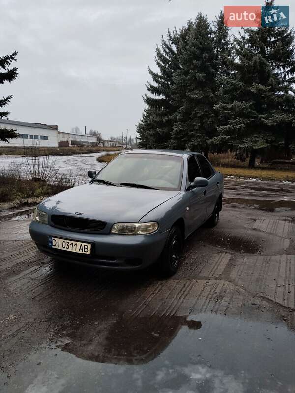 Седан Daewoo Nubira 1998 в Чутове