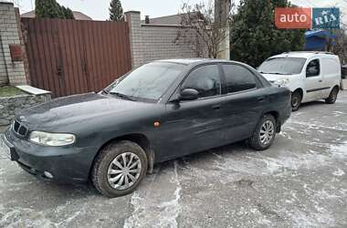 Седан Daewoo Nubira 1998 в Днепре